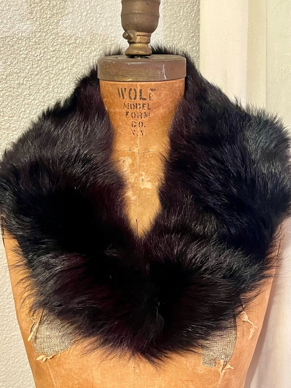 Beautiful Stylish Genuine Black Rabbit Fur Collar - Picture 1 of 4